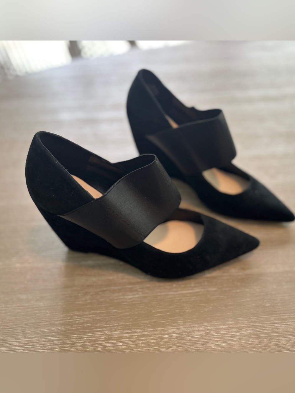 Nine West Black Pointed Wedge Heels with Wide Elastic Strap, brand new!